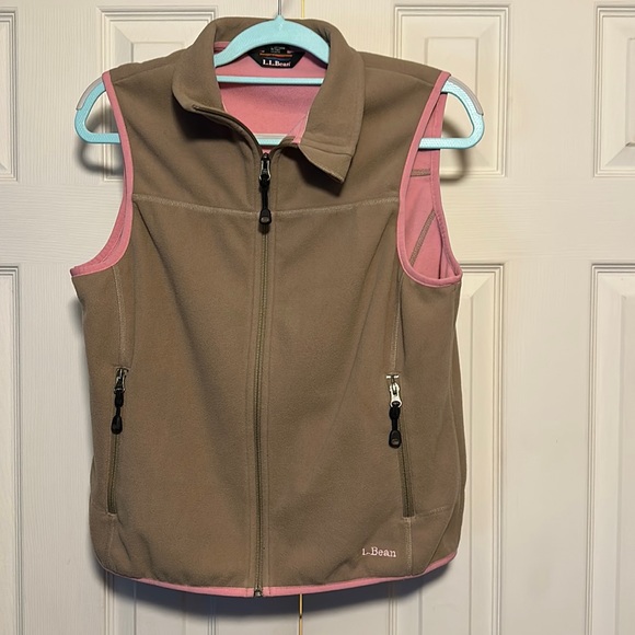 L.L. Bean Jackets & Blazers - Two Tone L.L Bean Fleece Zipper Vest 2 Zipper Pockets